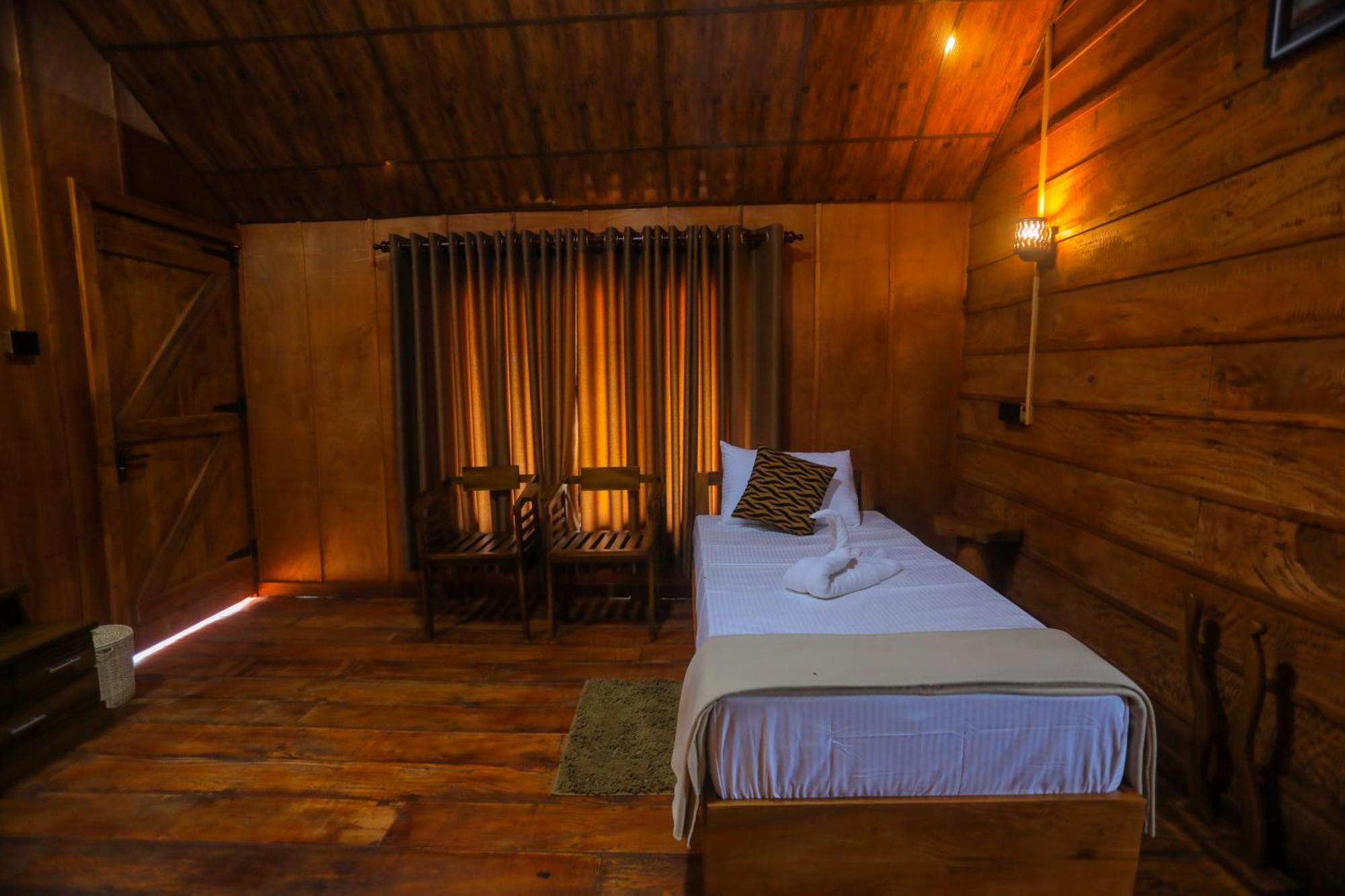 Вилла Lion Wood Treehouse Talkote Экстерьер фото
