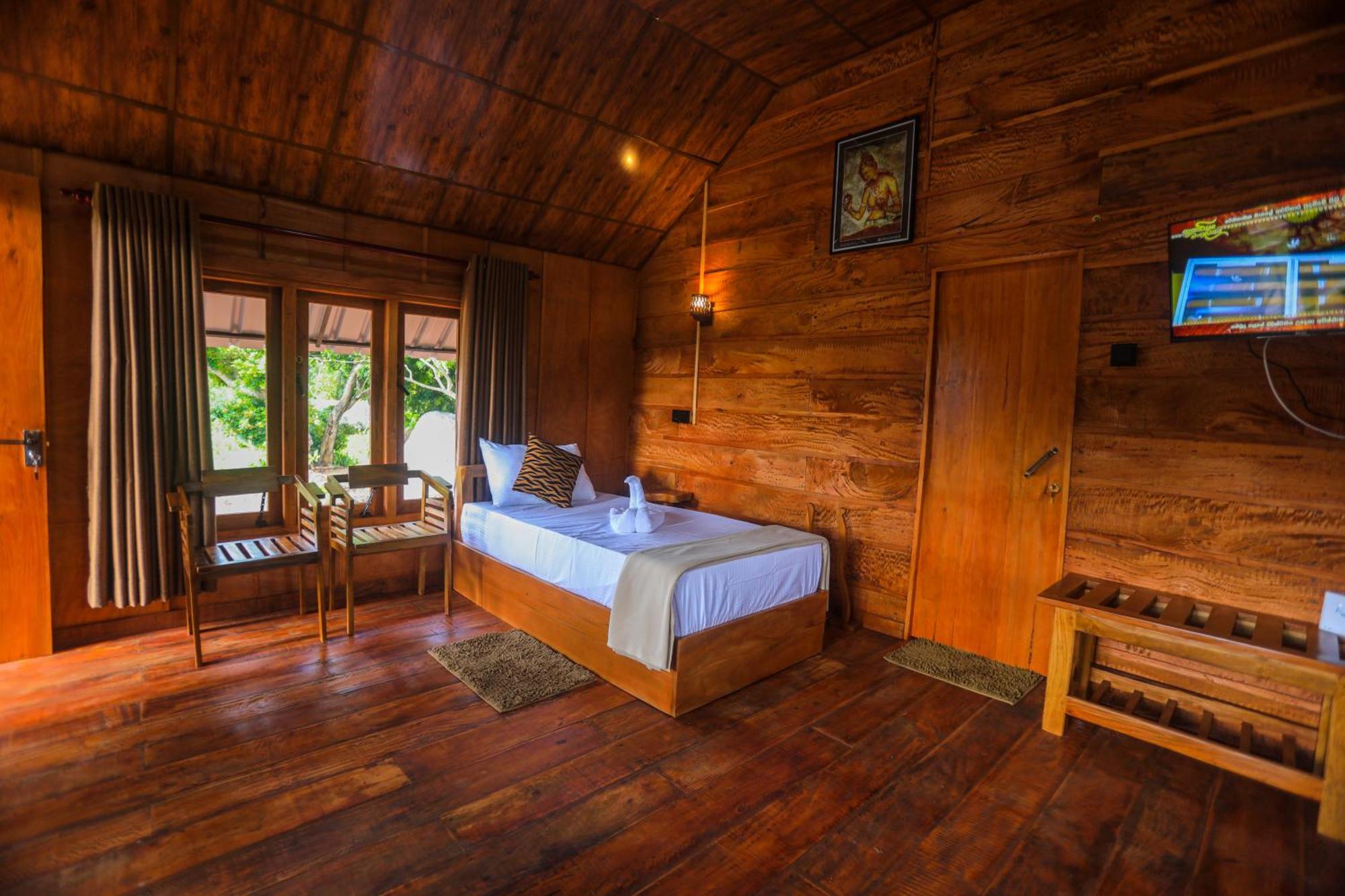 Вилла Lion Wood Treehouse Talkote Экстерьер фото